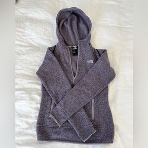 EUC Woman’s the north face hooded pull over size XS
